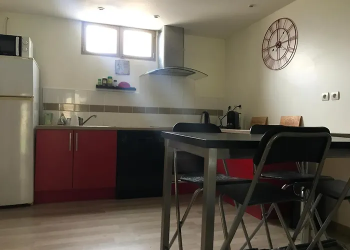 Studio Next To Bordeaux City Center With A Terrace